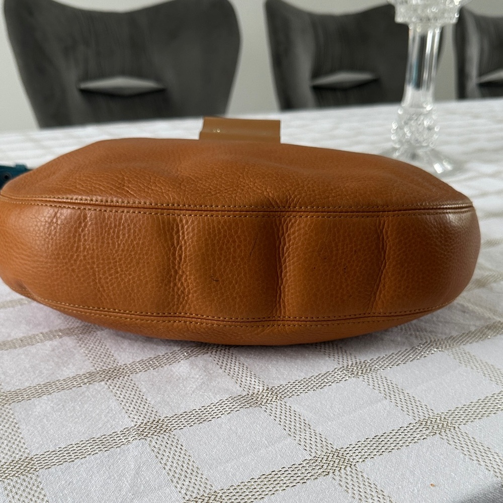 ✨ Authentic Dior Trotteur  Hobo Bag – Tan Leather with Gold Hardware ✨ - Picture 12 of 16
